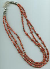 Click to see a larger version of this Roz Menton necklace