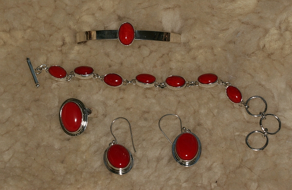 Rosarita (Red Volcanic Obsidian) Set